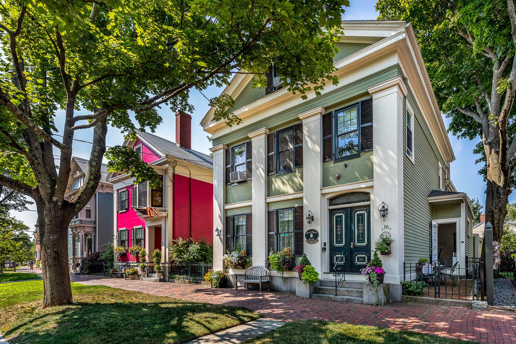 15 Best Places to Stay in Salem, MA in October